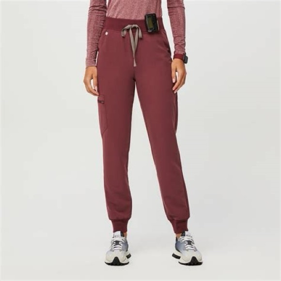 NWT FIGS High Waisted Zamora Jogger Scrub Pants - XXS - Dark Cherry Red - Picture 1 of 9